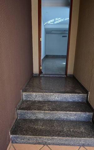 Casa para alugar com 240m², 4 quartos e 4 vagas