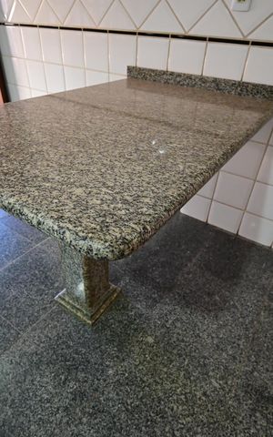 Casa para alugar com 240m², 4 quartos e 4 vagas