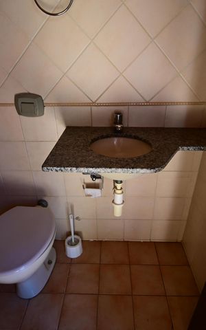Casa para alugar com 240m², 4 quartos e 4 vagas
