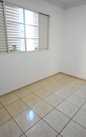 Casa para alugar com 240m², 4 quartos e 4 vagas