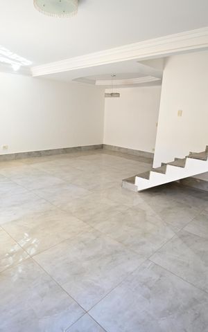 Casa para alugar com 240m², 4 quartos e 4 vagas
