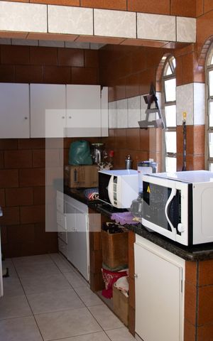 Casa para alugar com 240m², 3 quartos e 2 vagas Casa para alugar com 240m², 3 quartos e 2 vagasCozinha 03