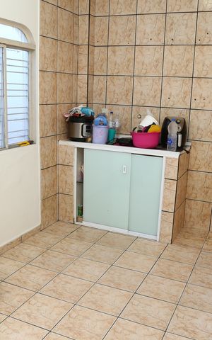 Casa para alugar com 75m², 2 quartos e 2 vagasCozinha