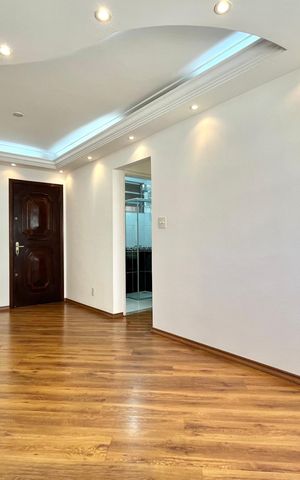 Apartamento à venda com 70m², 2 quartos e 1 vaga Apartamento à venda com 70m², 2 quartos e 1 vagaSala