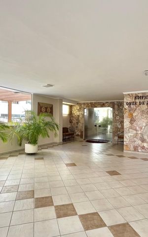 Apartamento à venda com 70m², 2 quartos e 1 vaga Apartamento à venda com 70m², 2 quartos e 1 vagaHall de entrada