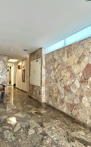 Apartamento à venda com 70m², 2 quartos e 1 vaga Apartamento à venda com 70m², 2 quartos e 1 vagaHall social