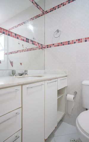 Apartamento para alugar com 64m², 2 quartos e 1 vagaBanheiro da suíte