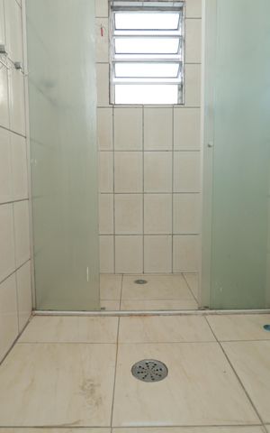 Apartamento para alugar com 81m², 2 quartos e sem vagaBanheiro