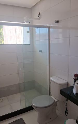 Casa à venda com 140m², 3 quartos e 2 vagas Casa à venda com 140m², 3 quartos e 2 vagasBanheiro