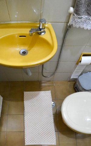 Casa à venda com 157m², 3 quartos e 2 vagas Casa à venda com 157m², 3 quartos e 2 vagasLAVABO