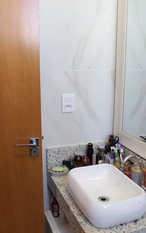 Apartamento à venda com 180m², 3 quartos e 2 vagasSuite Quarto 1