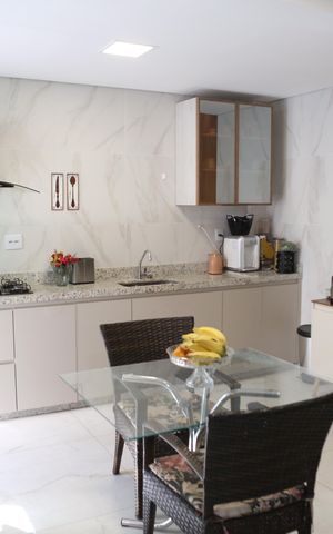 Apartamento à venda com 180m², 3 quartos e 2 vagasCozinha
