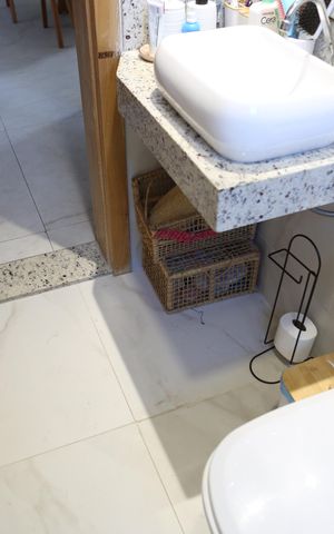Apartamento à venda com 180m², 3 quartos e 2 vagasBanheiro