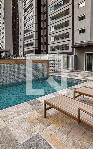 Apartamento para alugar com 137m², 3 quartos e 3 vagas Apartamento para alugar com 137m², 3 quartos e 3 vagasÁrea comum - Piscina