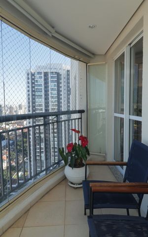 Apartamento à venda com 115m², 3 quartos e 2 vagasVaranda