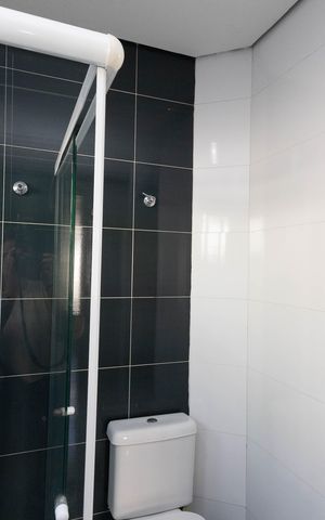 Casa à venda com 240m², 4 quartos e 4 vagas Casa à venda com 240m², 4 quartos e 4 vagasBanheiro da Suíte 1
