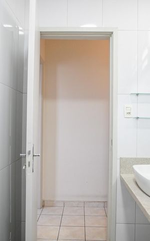 Casa à venda com 184m², 3 quartos e 2 vagasBanheiro Social