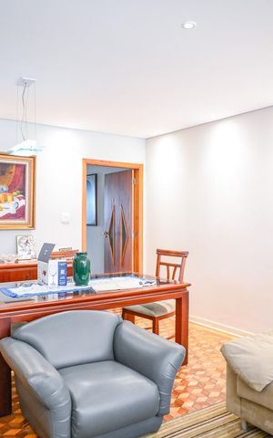 Casa à venda com 184m², 3 quartos e 2 vagasSala