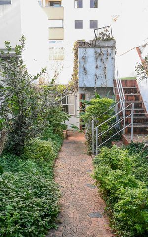 Casa à venda com 184m², 3 quartos e 2 vagasQuintal
