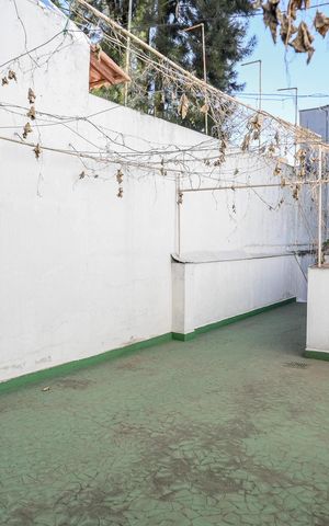 Casa à venda com 184m², 3 quartos e 2 vagasTerraço