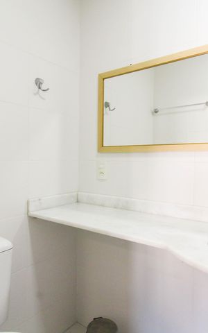 Apartamento à venda com 60m², 2 quartos e 1 vaga Apartamento à venda com 60m², 2 quartos e 1 vagaBanheiro da Suíte