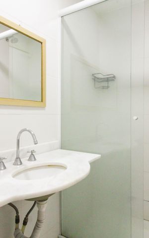 Apartamento à venda com 60m², 2 quartos e 1 vaga Apartamento à venda com 60m², 2 quartos e 1 vagaBanheiro da Suíte