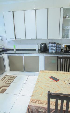 Casa à venda com 165m², 3 quartos e 2 vagas