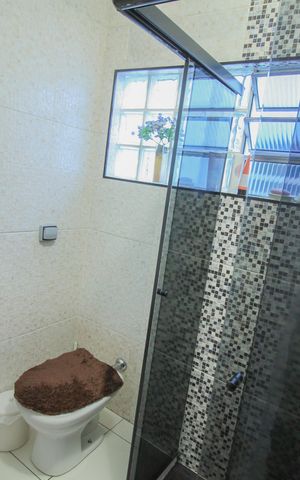 Casa à venda com 165m², 3 quartos e 2 vagas