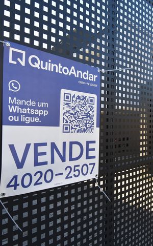 Casa de condomínio à venda com 126m², 2 quartos e 2 vagasPlaca