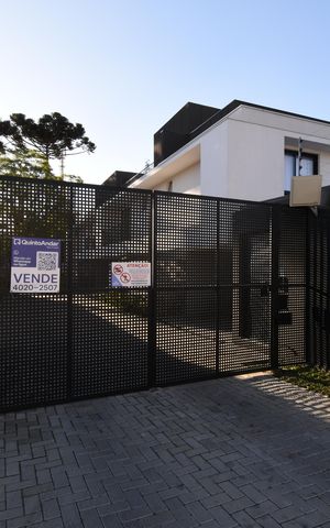 Casa de condomínio à venda com 126m², 2 quartos e 2 vagasPlaca