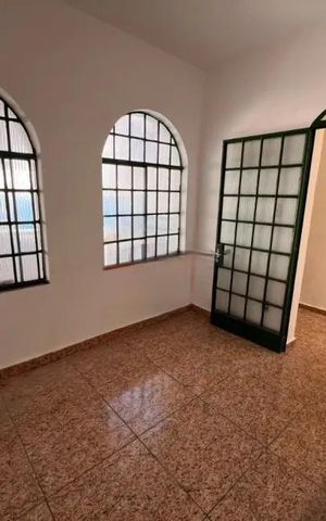 Casa para alugar com 180m², 4 quartos e 2 vagas Casa para alugar com 180m², 4 quartos e 2 vagasSala