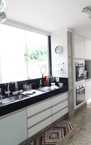 Casa para alugar com 600m², 5 quartos e 4 vagasCozinha
