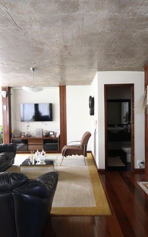Casa para alugar com 600m², 5 quartos e 4 vagasSala