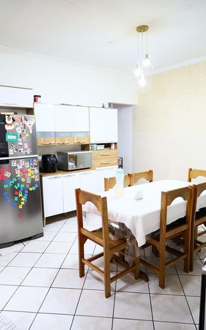 Casa à venda com 157m², 3 quartos e 2 vagasCozinha