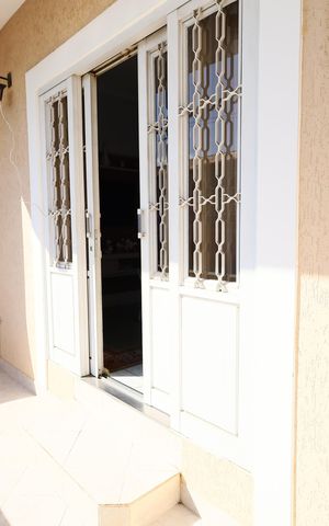 Casa à venda com 157m², 3 quartos e 2 vagasSala