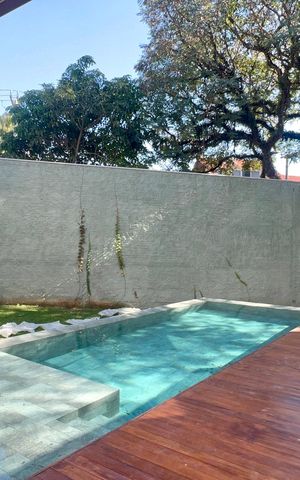 Casa à venda com 799m², 3 quartos e 1 vaga Casa à venda com 799m², 3 quartos e 1 vagaPiscina
