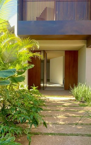 Casa à venda com 799m², 3 quartos e 1 vaga Casa à venda com 799m², 3 quartos e 1 vagaEntrada