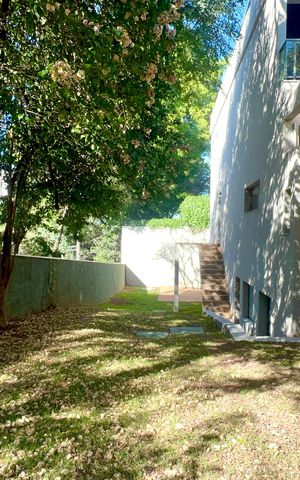 Casa à venda com 799m², 3 quartos e 1 vaga Casa à venda com 799m², 3 quartos e 1 vagaQuintal