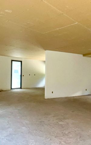 Casa à venda com 799m², 3 quartos e 1 vaga Casa à venda com 799m², 3 quartos e 1 vagaSala