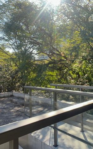 Casa à venda com 799m², 3 quartos e 1 vaga Casa à venda com 799m², 3 quartos e 1 vagaVaranda da Suíte 3