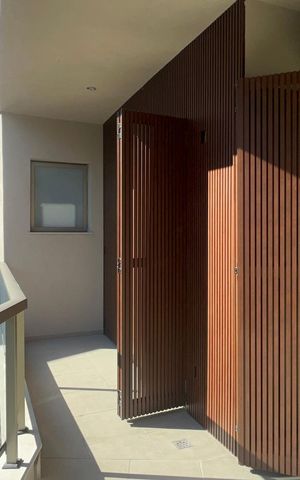 Casa à venda com 799m², 3 quartos e 1 vaga Casa à venda com 799m², 3 quartos e 1 vagaVaranda da Suíte 1
