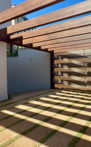 Casa à venda com 799m², 3 quartos e 1 vaga Casa à venda com 799m², 3 quartos e 1 vagaGaragem