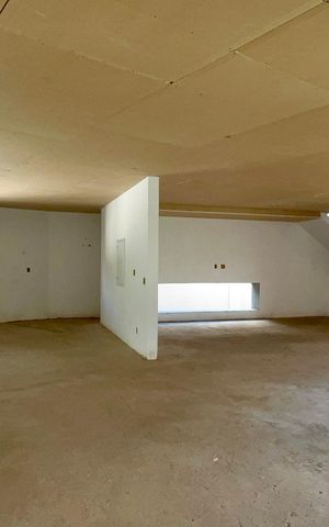 Casa à venda com 799m², 3 quartos e 1 vaga Casa à venda com 799m², 3 quartos e 1 vagaSala