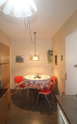 Apartamento à venda com 90m², 3 quartos e 2 vagasCozinha