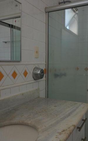 Casa de condomínio para alugar com 150m², 3 quartos e 3 vagasBanheiro da Suíte