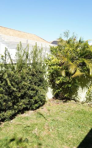 Casa de condomínio para alugar com 150m², 3 quartos e 3 vagasVaranda