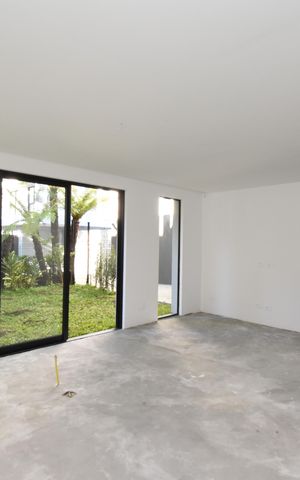 Casa de condomínio à venda com 136m², 3 quartos e 2 vagasSala e Cozinha