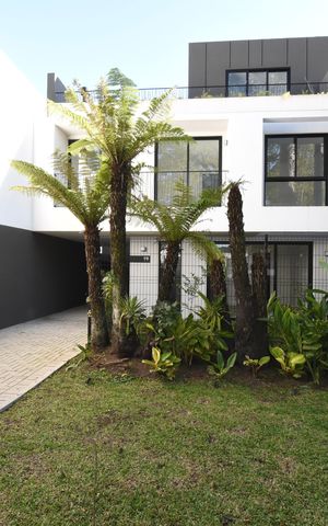 Casa de condomínio à venda com 136m², 3 quartos e 2 vagasÁrea externa
