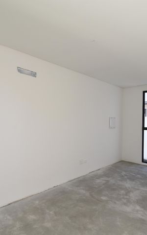 Casa de condomínio à venda com 136m², 3 quartos e 2 vagasSuíte