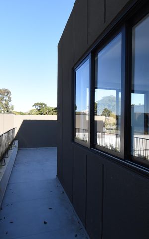 Casa de condomínio à venda com 136m², 3 quartos e 2 vagasCobertura